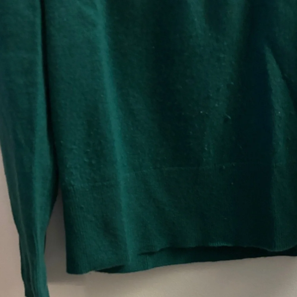 J. Crew green Women's Crew Neck cashmere Sweater - Picture 2 of 4
